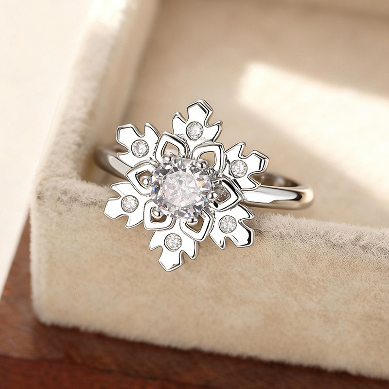 Huitan Christmas Winter Snowflake For Women, Metal Style With Zircon Inlay, Korean Sweet And Light Luxury Ring
