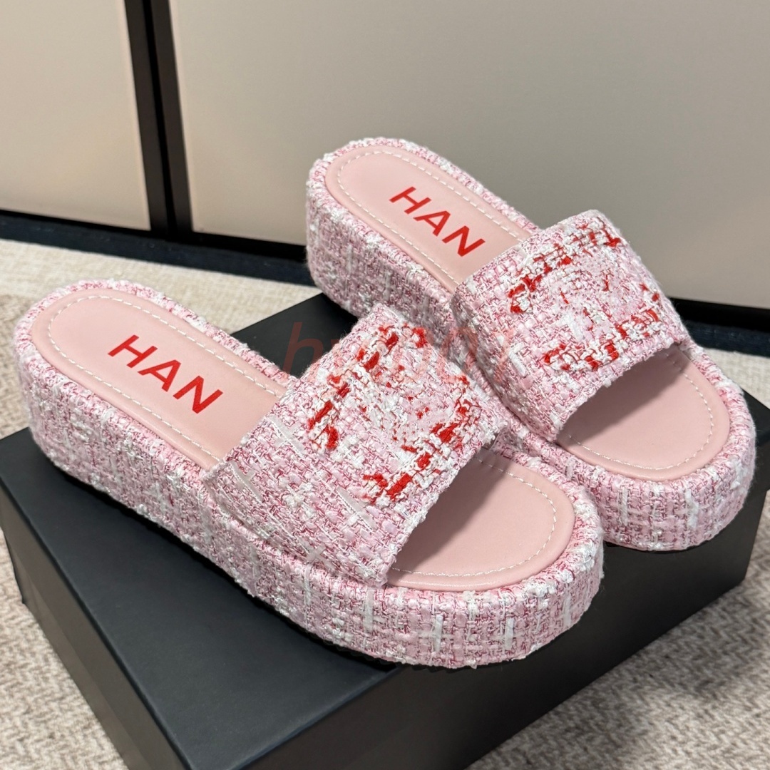 Ciabatte con plateau di design di lusso Pantofole in tessuto di lana tweed da donna Ciabatte con fondo spesso Spilla con doppia lettera Sandali da s