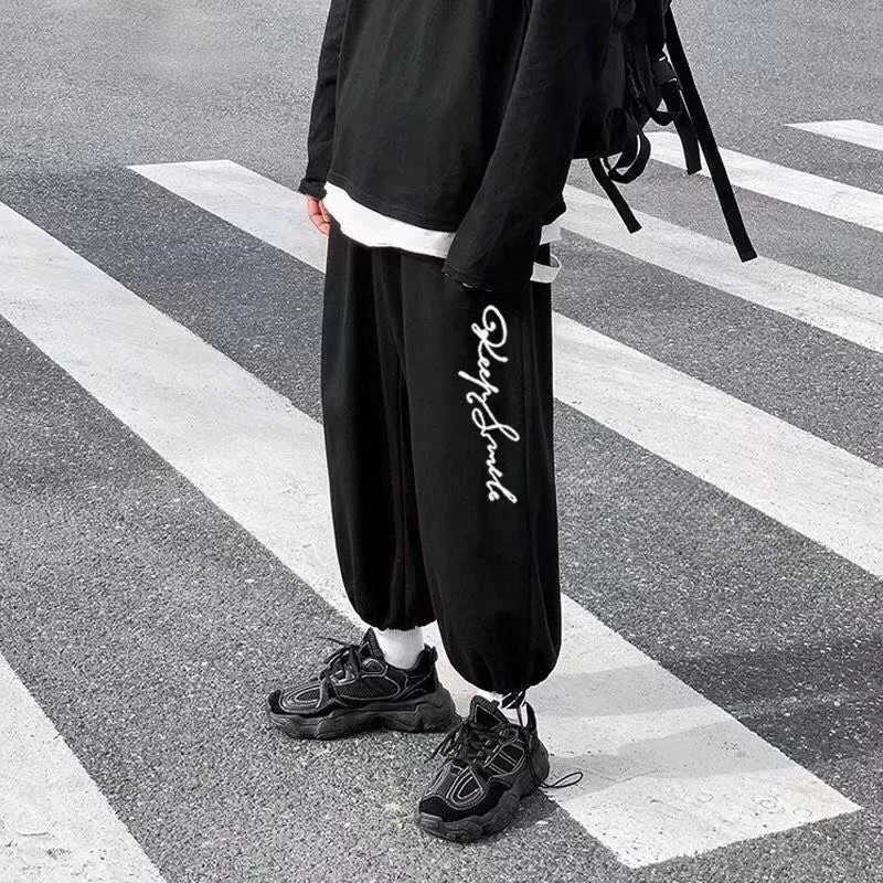 M-8XL American Vintage Loose Draped Wide Leg Ligature English Print Pants Men Autumn Style Sports Pants Oversize Long Pants S261016OLNS