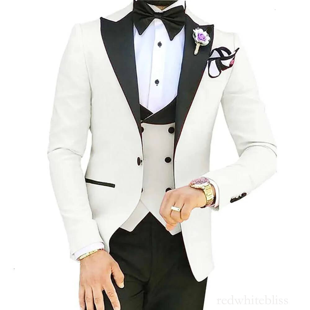 3 Pieces Wedding Tuxedos Suits Mens Black Peaked Lapel Custom Made Terno Trim Fit Groom Formal Wear Weddings Party Man Blazer Prom Evening Gowns