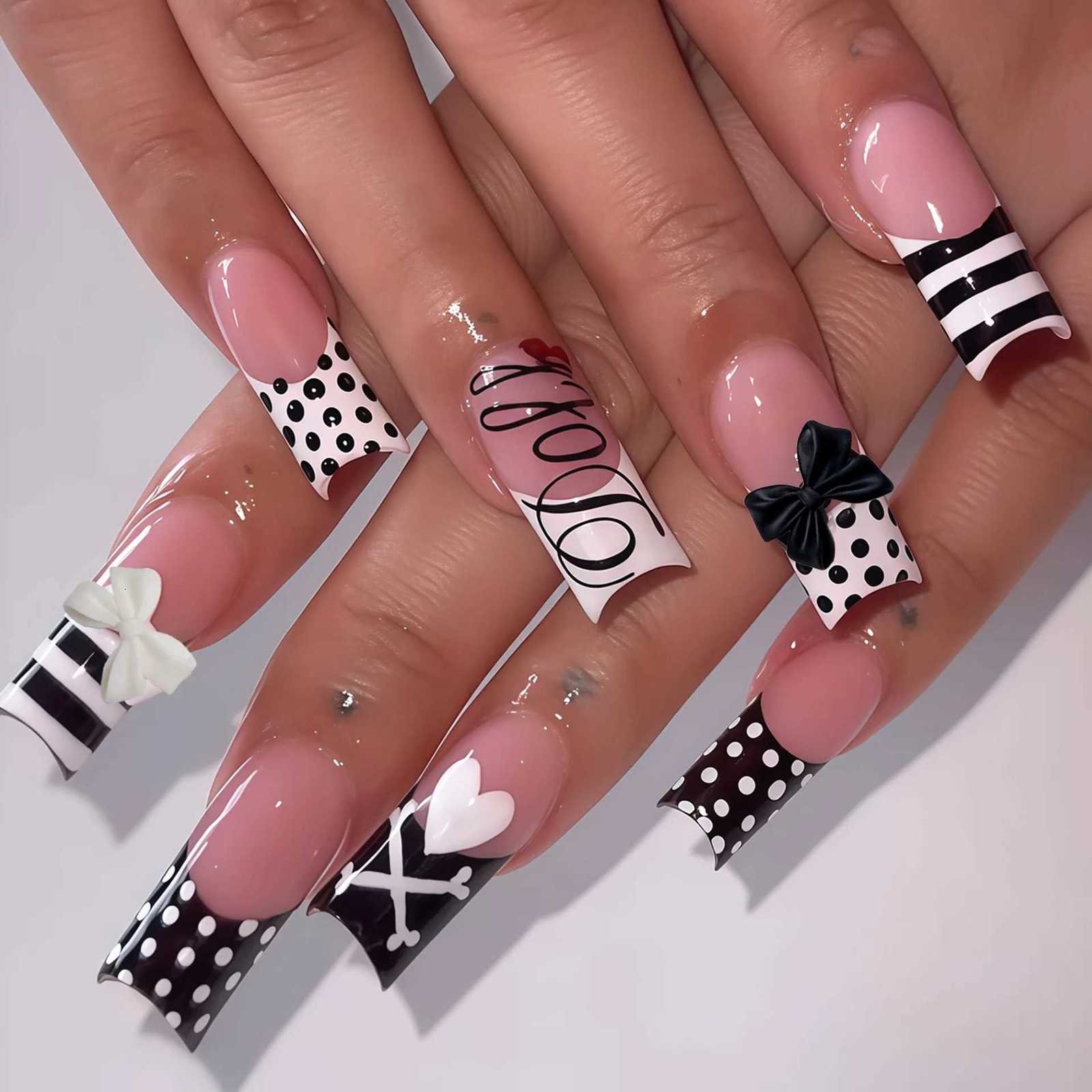 False Nails 24pcs European Long Squared False Nails Y2k Black White Polka Dot Stripes French Style Press On Nails Bows Hear Decor Fake Nail Q261017