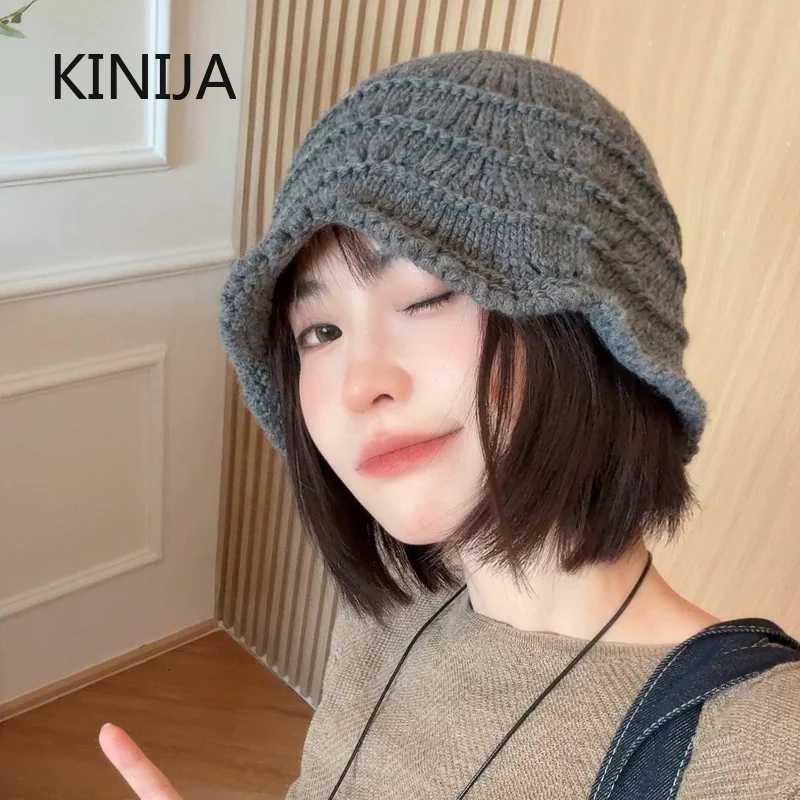 Beanie/Skull Caps New Knitted Bucket Hat for Women Wavy Ruffled Ear Protection Soft Warm Cap Vintage Knit Fisherman Hat Lightweight Daily Headwear Q