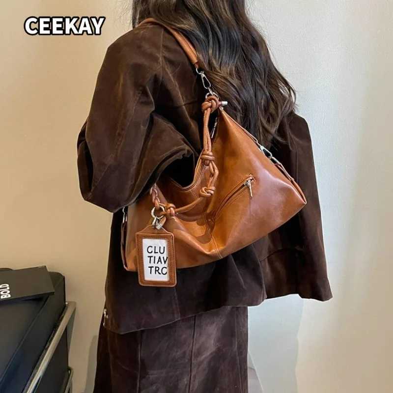 Evening Bags CEEKAY Leather Hobo Bag Knotted Strap Metal Ring Zipper Charm Pendant Versatile Everyday Commute Casual Large Capacity Purse H261016