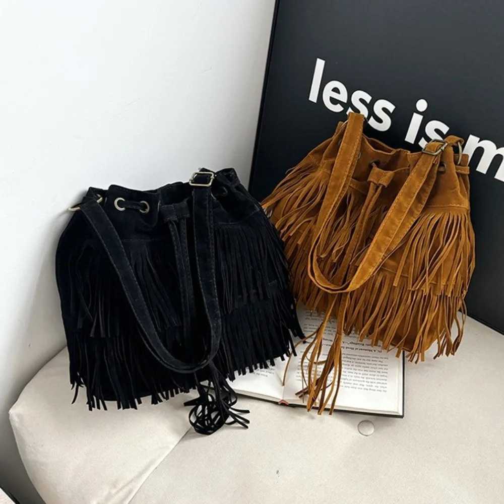 Shoulder Bags Korean Style Tassel Shoulder Bag PU Leather Large Capacity Suede Handbag Solid Color Ethnic Style Drawstring Bucket Bag Outdoor H26101