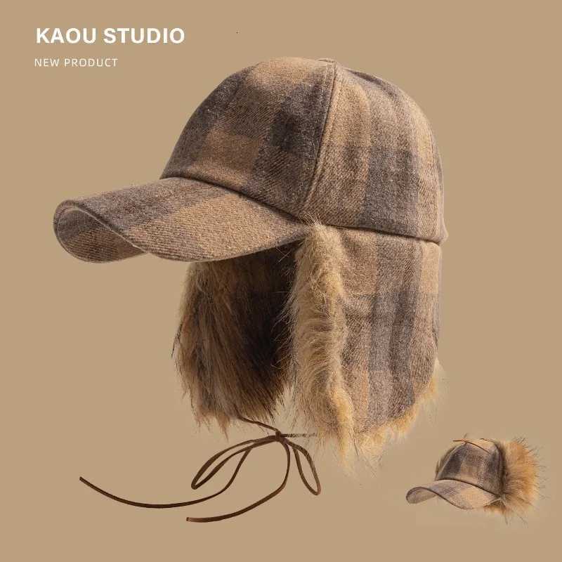 Trapper Hats New Japanese Retro Plaid Plush Pilot Hats for Men and Women Winter Outdoor Leisure and Warm Fashion Versatile Bomber CapsT261017