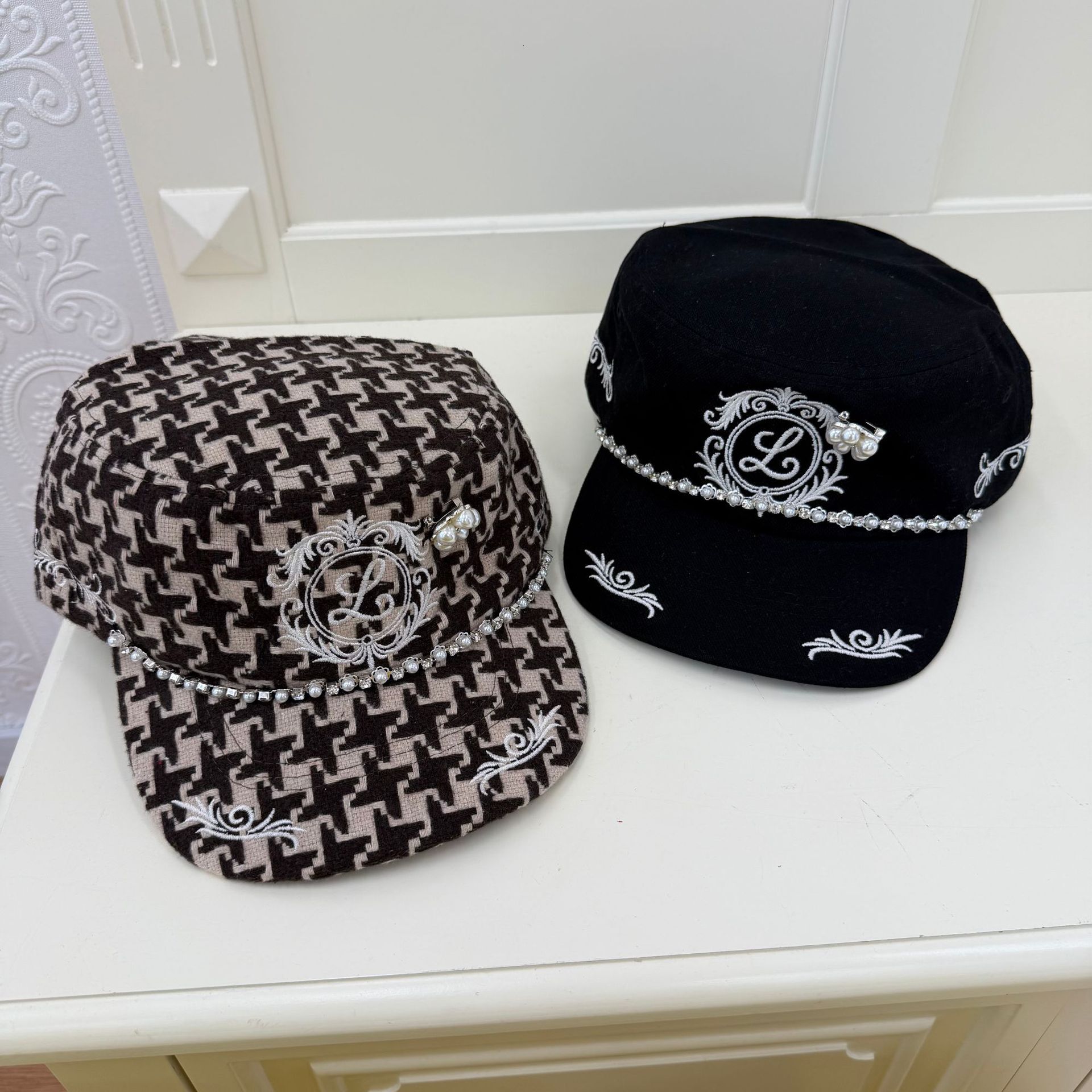 Koreanstyle retro casual baseball with pearl and diamond embellishments unisex trendy streetwear duckbill cap