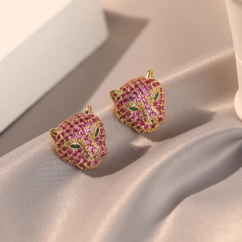 New fashion light luxury style versatile and stylish leopard head earrings, trendy niche personality high-end earrings