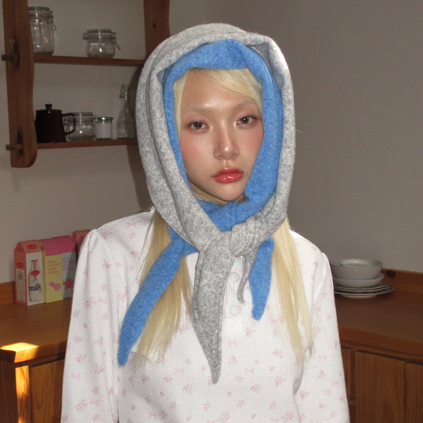 2026 Fashion Solid Color Wool Blended Korean Knitted Triangle Scarf Womens Headscarf Winter Knitted Small Neck Scarves 261017