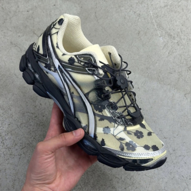 Outdoor Oasis Gel Cumulus 16 Shoes Asic Trainers Oasics Hiking Shoes Designer Women Aasics Anti Slip Wear Resistant Casual Running Shoes Kids