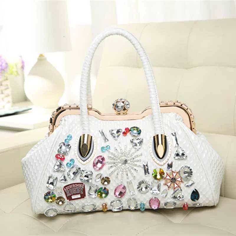 Evening Bags Totes 2023 new Women color diamond bag with diamond clip with drill handbags rhinestone female evening bag oblique shoulder bags lock H