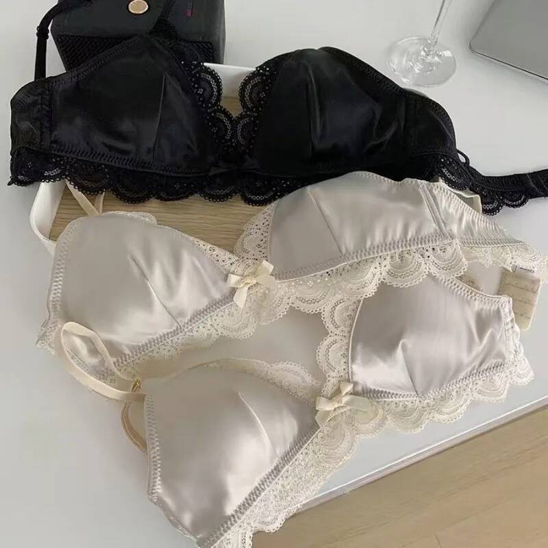 Korean Style Triangle Cup Bow Lace for Women Small Chest Satin Underwear Sweet Girl Breathable Comfortable Soft Bra Lingerie dongdumaoyi