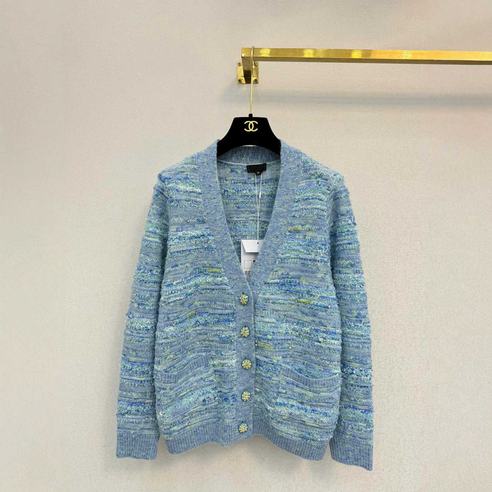Women's Sweaters Designer 26 New chic V-neck knitted cardigan with colorful yarn