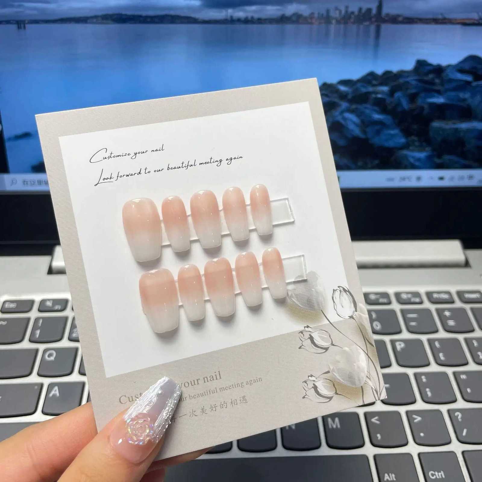 False Nails 10 pcs Luxury Handmade Press on Nails Short Trapezoid Pink-white Gradient Design with 4-PIECE Tool Adhesive Nail Glue Tabs Q261017