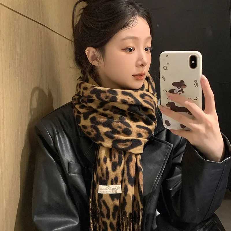 Leopard Tassel Scarf Female Retro Winter Thickened Warm Shawl Embroidered Label Classic Y2K Korean Gothic Scarf Nightclub Party S261017J00F
