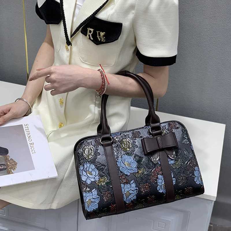 Evening Bags Totes Sweet Cute Bowknot Floral Embossed Shoulder Bag Vintage Rose Flower Top Handle Handbag Elegant Party Crossbody Purse Clutch Gift