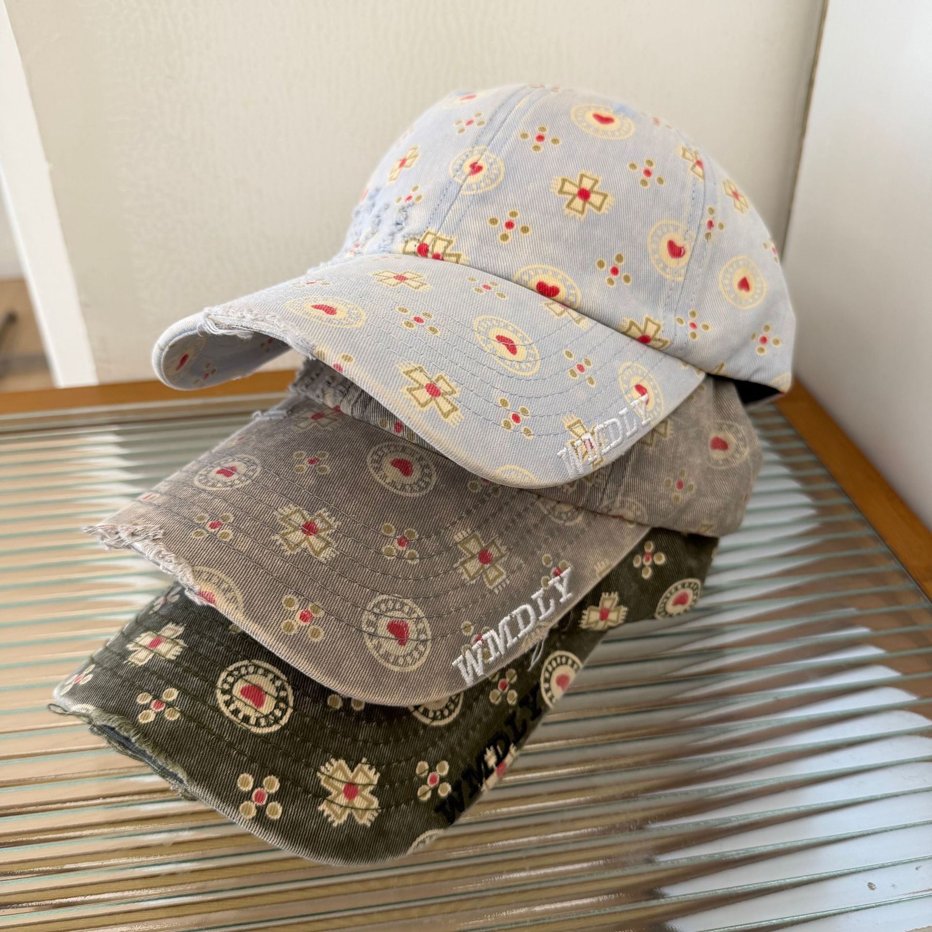 Japanesestyle retro printed baseball cap women perfect spring summer versatile sunprotective with a curved brim suitable large head sizes and ideal