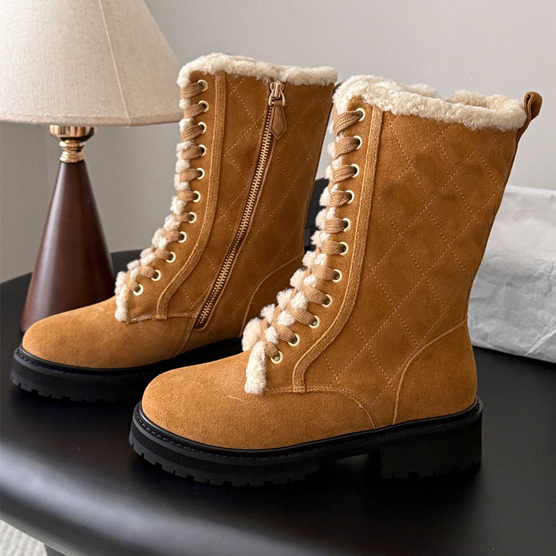 Luxury Mid Calf Boots Designer Womens Diamond Grid Quilted Suede Boots With Lamb Fur Cuffs Side Zippers Thick Bottom Autumn Winter Warm Snow Boots