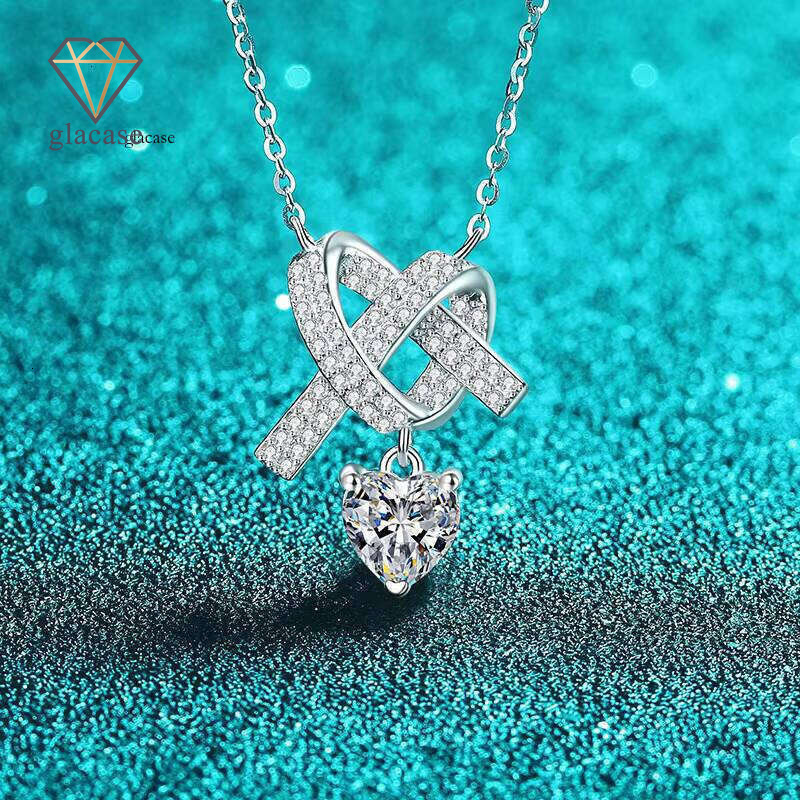 S Pure Sier Moissanite Heart Pendant Necklace Niche Design with High-end Feel Collarbone Chain Ins Style