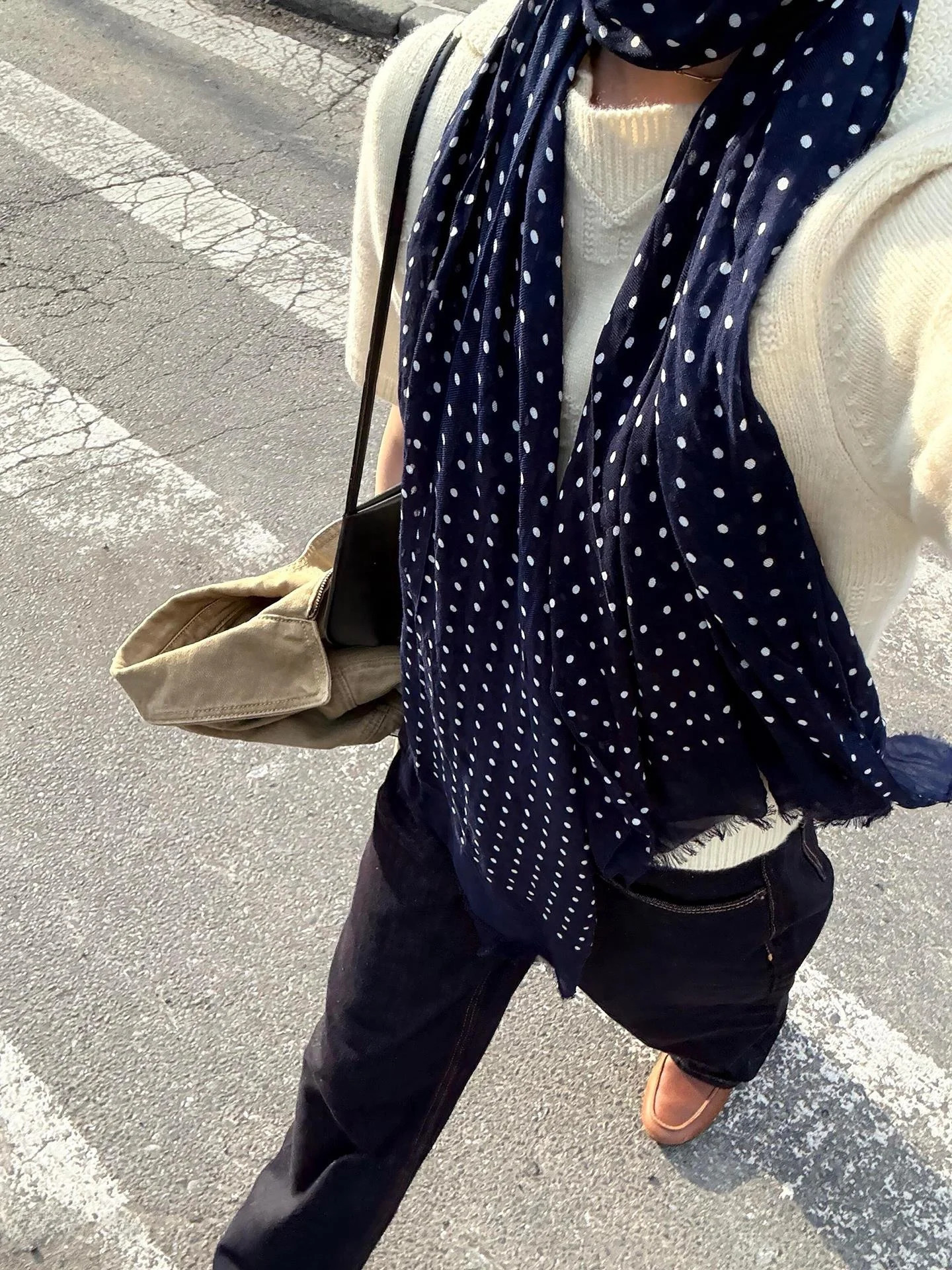 Retro Artistic Deep Blue Cotton Linen Polka Dot Scarf Womens Thin Spring Autumn Atmosphere Korean Style Long Neck Warmer Sil... 261017