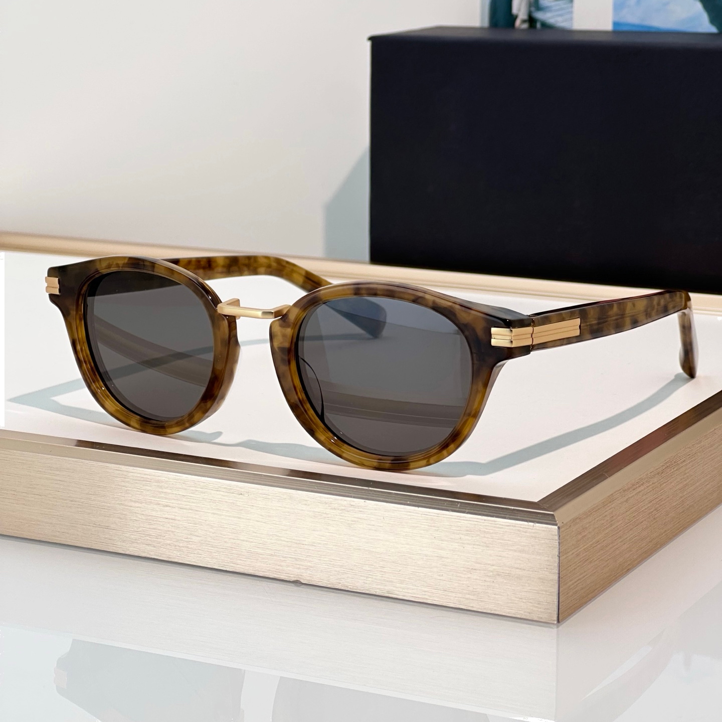 Sunglasses For Men Women Fashion 0284 Summer Designer Stylish High Street Catwalk Style Anti-Ultraviolet UV400 Oval Full Frame Glasses With Box