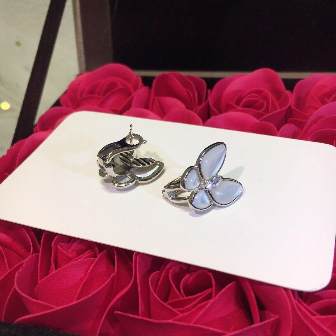 Designer Jewelry vanly White plated with gold, V-brand platinum rose gold white mother-of-pearl butterfly stud earrings, light earrings for women