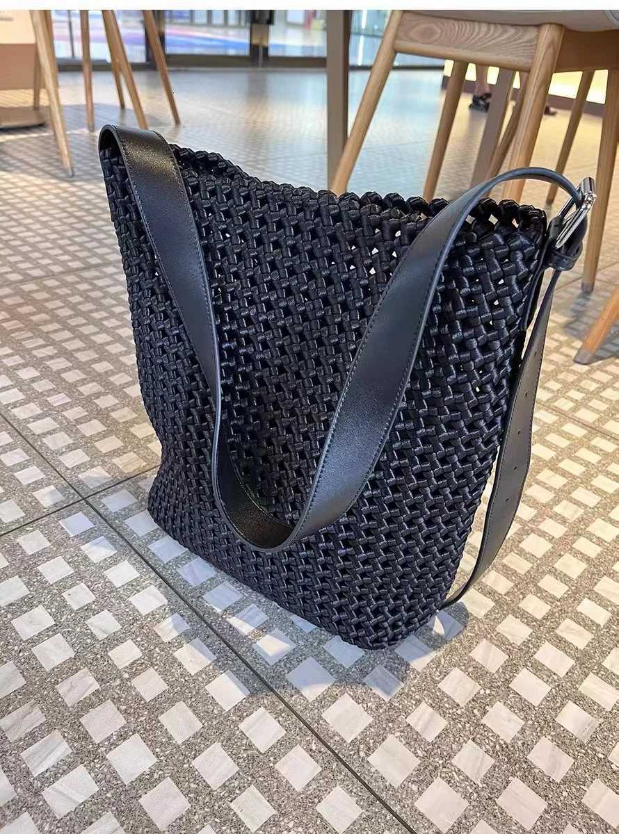 Evening Bags High Quality Casual Bag Hollow Out Nylon Woven Handmade Bucket Bag Women Handbag Large Capacity Tote Bag Lady Purse Shoulder Bag H26101