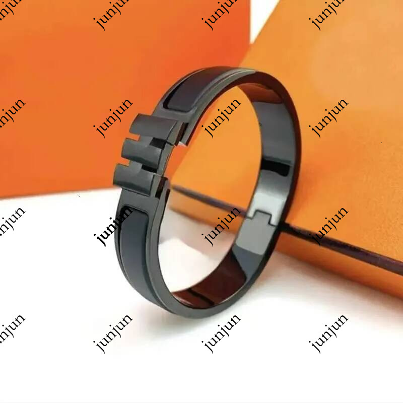 Designer Matte Black Men Stainless Steel Cuff Bracelet Bangle with Clasp Luxury Jewelry