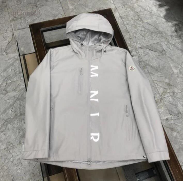 Monclemen Jacket Men Designer Windbreaker Hoodie Varsity Jacket Women Waterproof Sportswear Hard Shell Travel Hiking Climbing Jacket With Letter Pri