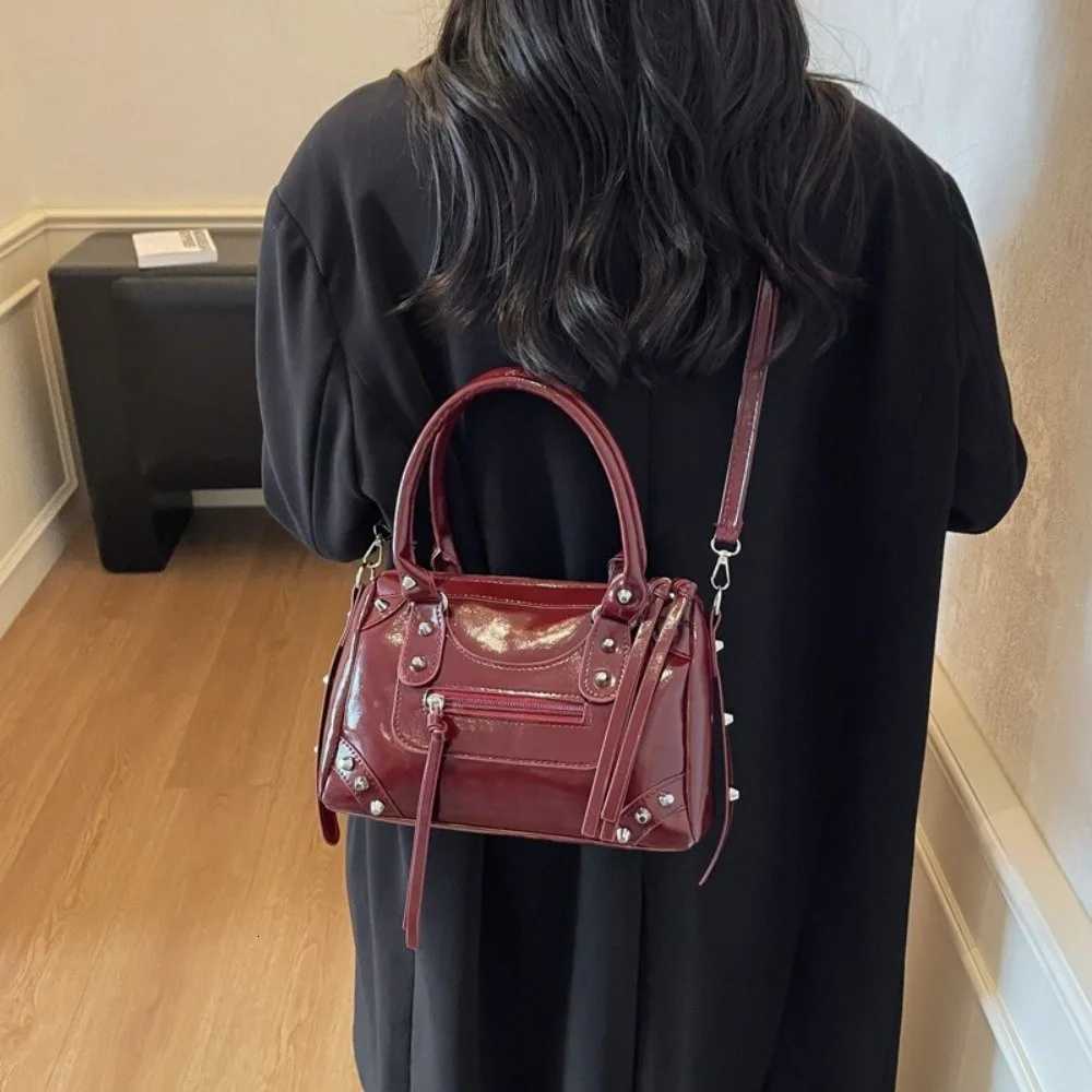 Designer Bag Totes low Vintage s Large Capacity Zipper Single Shoder Bag Patent Leather Top Handle Crossbody Wen's Bag Wen J261016