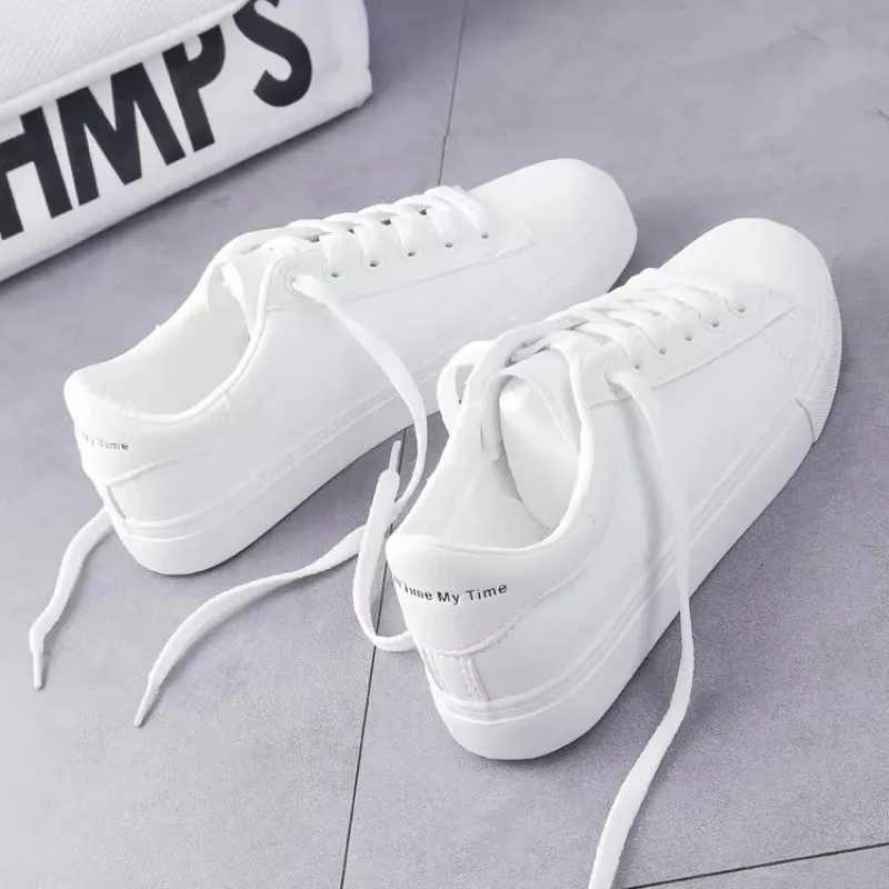 Casual Shoes New Women Sneakers Fashion Breathble Vulcanized Shoes Pu Leather Platform Shoes White Lace Up Casual Shoes Zapatos Mujer H261016