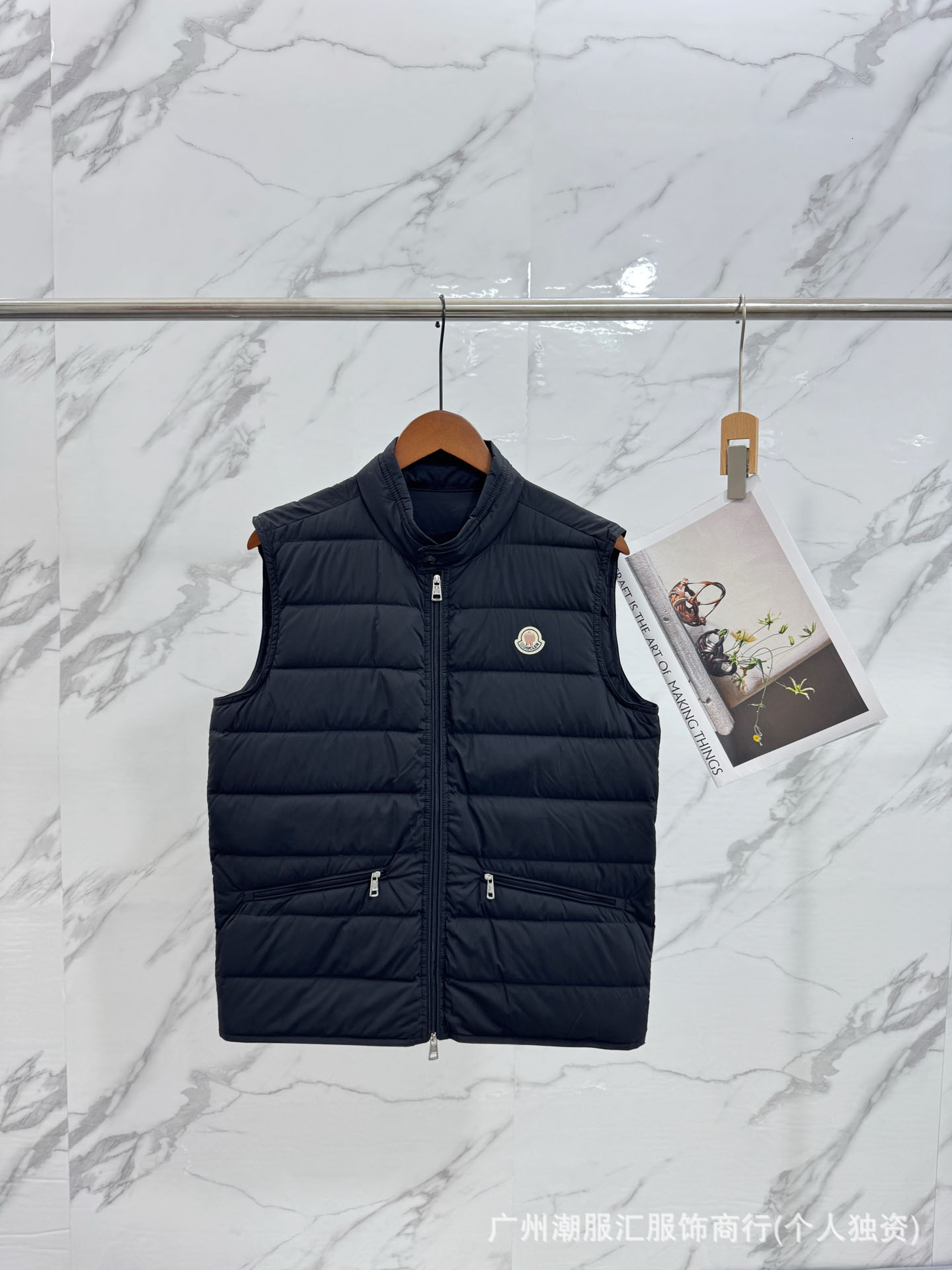 Correct version of the light luxury M brand men's autumn winter stand-up collar lightweight down vest with badge, zipper pocket, and multi-colo