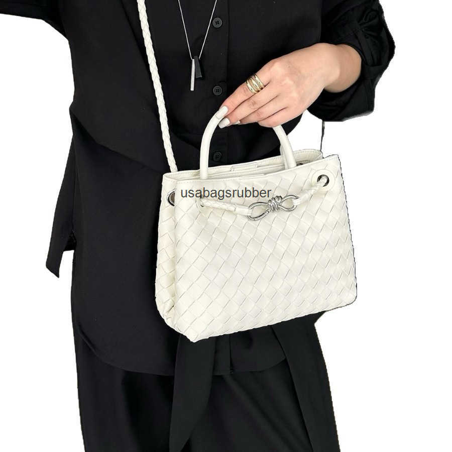 Classic Designer Style Cowhide woven tote bag large capacity commuter bag high end leather handbag shoulder and crossbody bag for women
