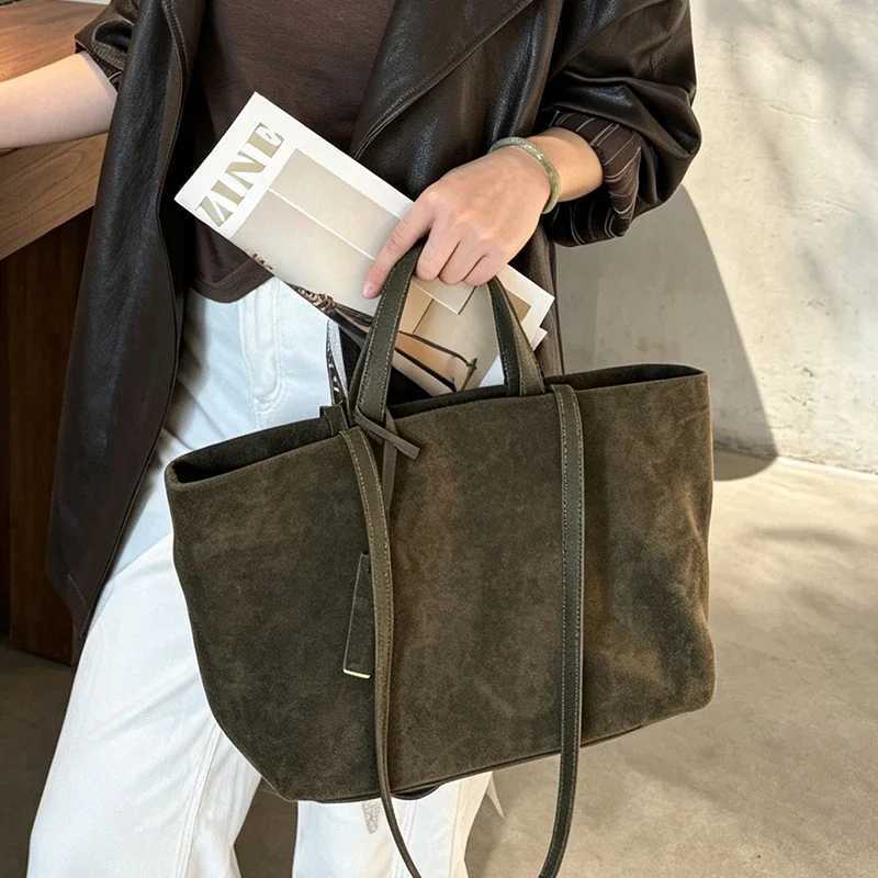 Designer Suede Totes Luxury Designer Genuine Cowhide Wen Tote Bag Slouchy Real Leather Top Handle Crossbody Handbag Ladies Daily Work Purse J261016