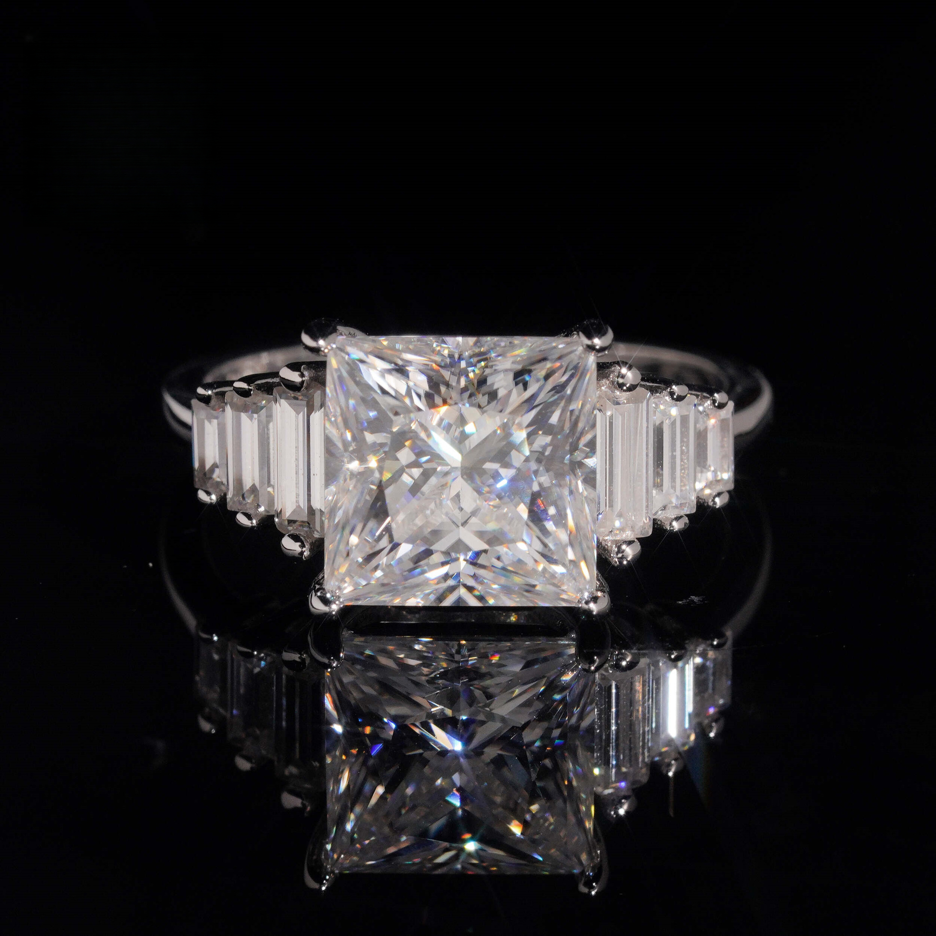 style, lightweight luxury 925 silver, 4ct princess-cut moissanite engagement ring with GRA certificate, for and