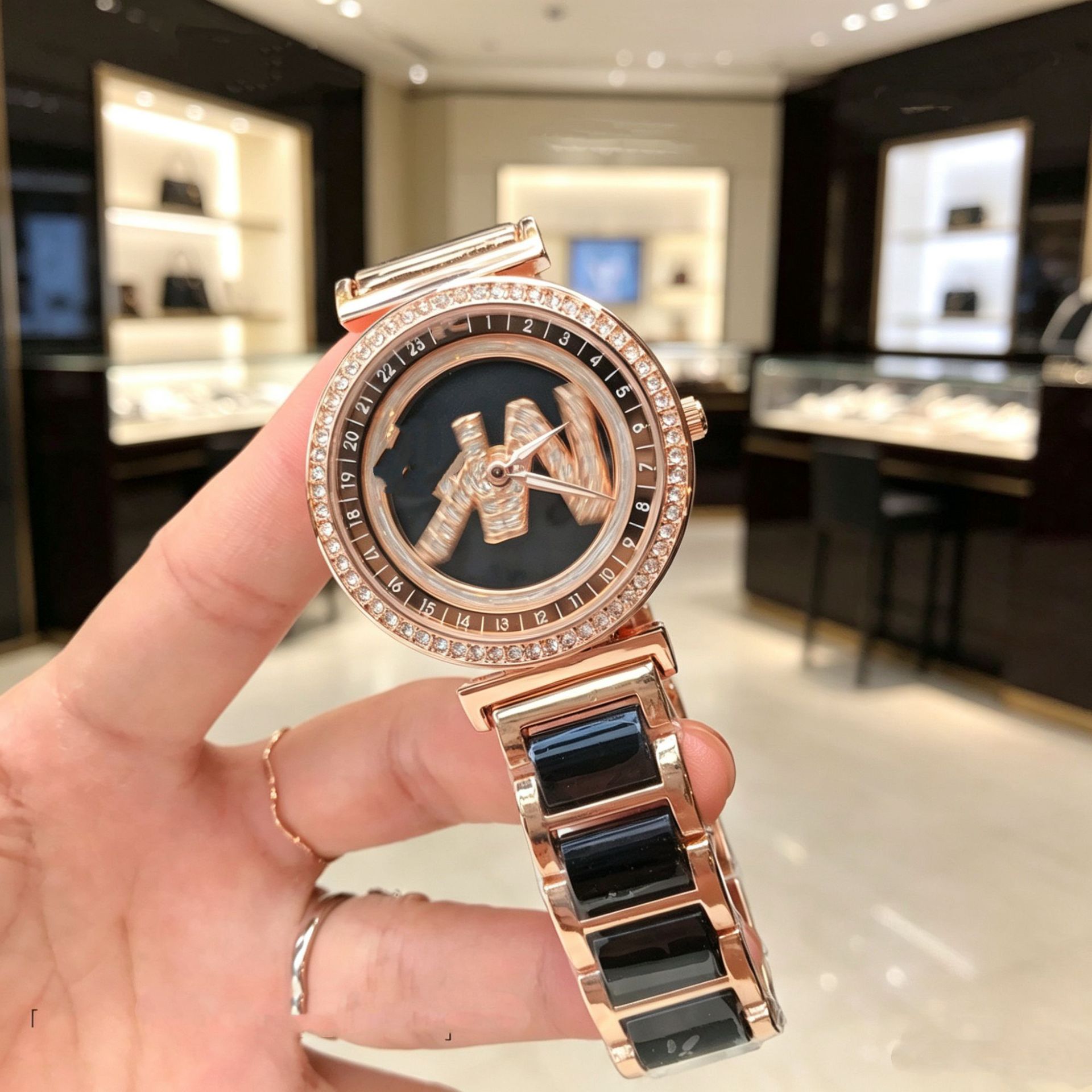 New time comes and goes, letter M turns K, diamond-encrusted large dial, women's fashion ceramic watch
