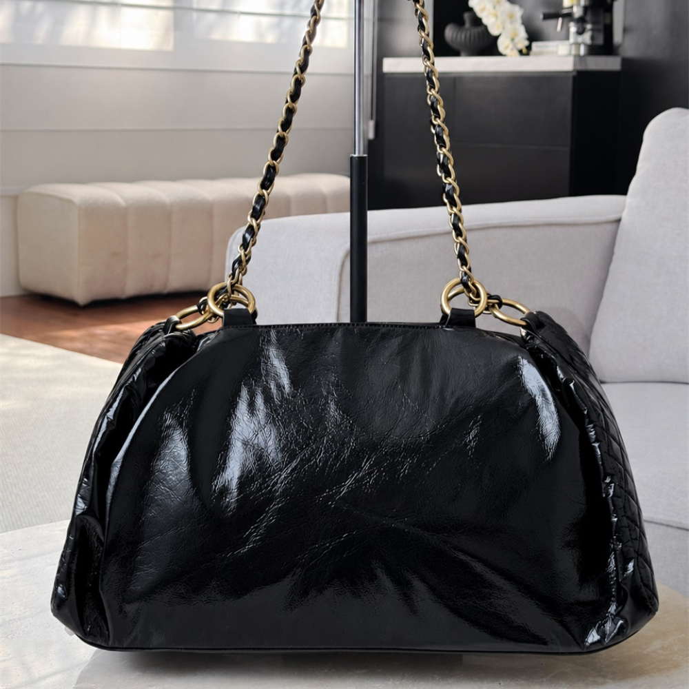 Oversized Slouchy Hobo Bag Glossy Waxed Leather Quilted Sides Chain Shoulder Strap Spacious Travel Top-Tier Designer New Arrival
