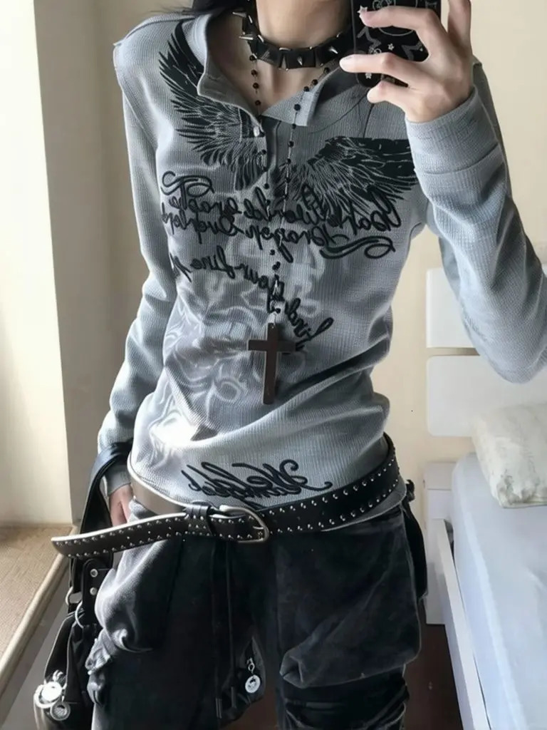 Henley Collar Y2k T Shirts Women Vintage Streetwear American Long Sleeve Top Graphic Basic Slim Fit T Shirt Autumn 261014