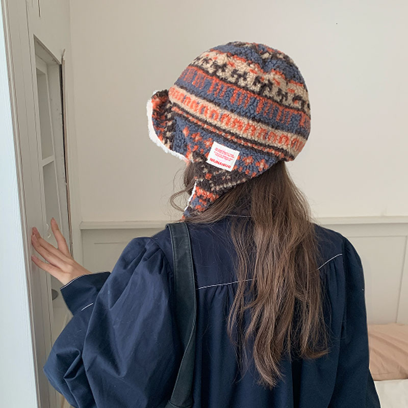 New Thickened Fair Isle Plush Lei Feng for Women Winter Riding Warm Ear Protection Face Slimming Tie Flying Hat