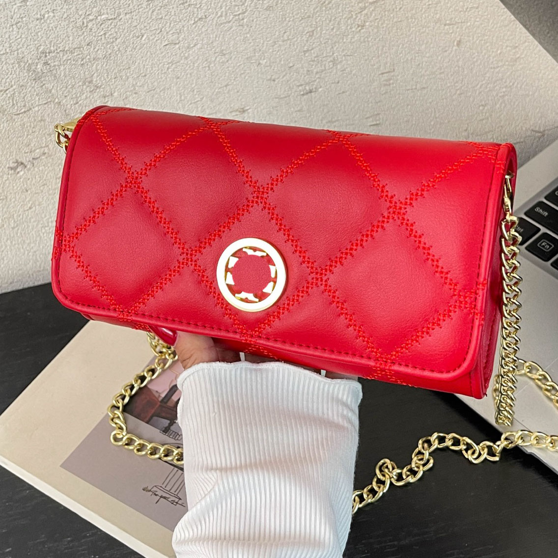 Women's long wallet light luxury handbag high-end feeling diamond grid pattern designer bag chain strap shoulder bag crossbody bag brand mini w