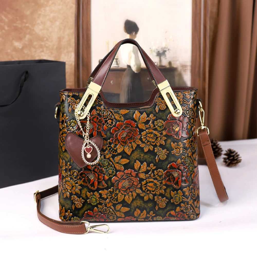 Evening Bags 2025 New Large Capacity Handbag Women's Shoulder Crossbody Bag for Middle-Aged Ladies Mom Bag Elegant Style H261016