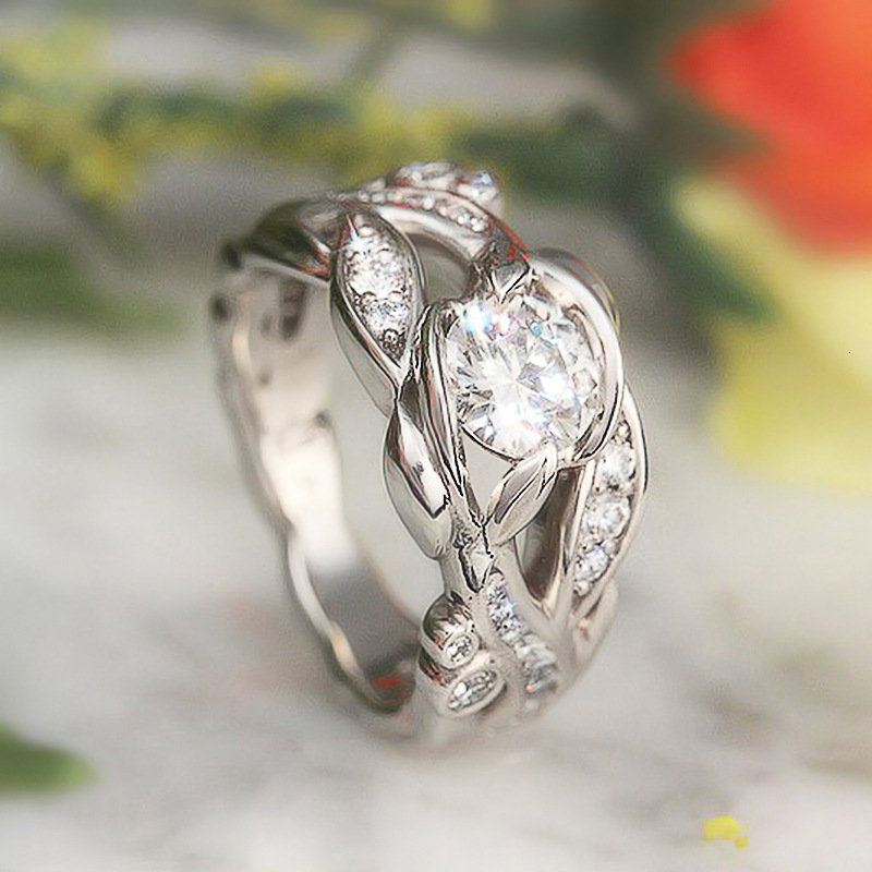 Huitan Cross-Border Best-Selling Textured Geometric Design A Luxurious Elegant Ring, European And American Cubic Zirconia Jewelry