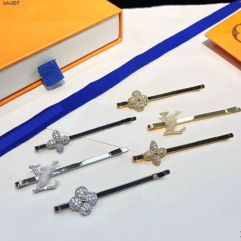 Jewelry Barrettes 3Pcs Set L Designer Luxury Hair Clips Hairpin Hairgrip Hairslide Accessory Titanium Steel Golden Silver Flower accessories Shape W