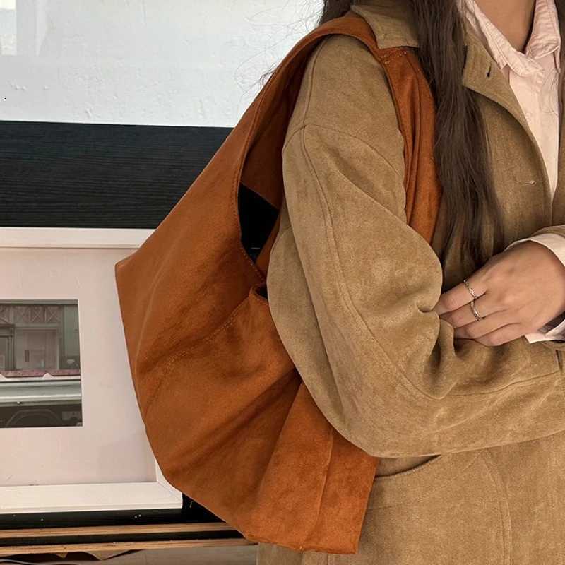 Designer Autumn New Totes Winter 2026 Wen Vintage Suede Tote Bag Large Capacity LazyVibe Versatile Cmute Shoder Underarm Handbag J261016