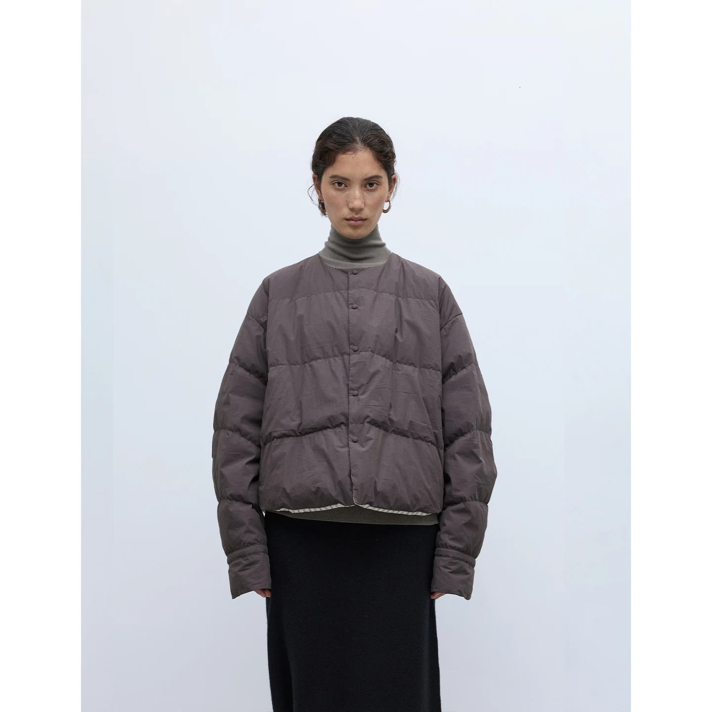 Short down Jacket for Petite Women 90% White Duck Down Lightweight and Warm Coat Women's Fashion for Autumn and Winter 261015