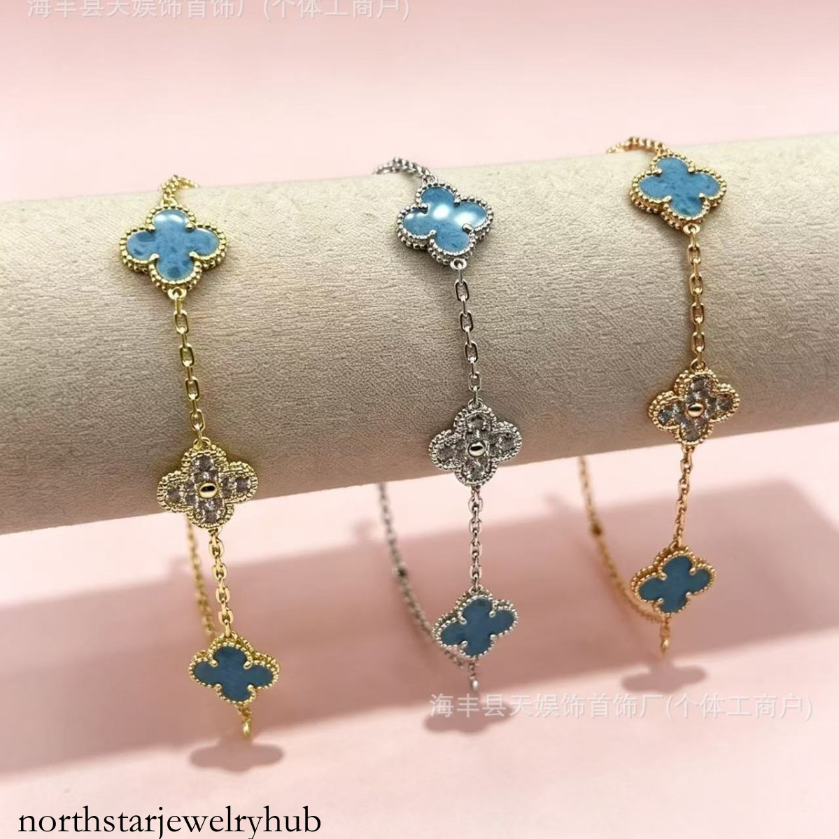 Designer Jewelry vanly New four-leaf clover bracelet, high-quality, gold-plated, with blue ceramic accents, a luxurious trendy design, perfect for c
