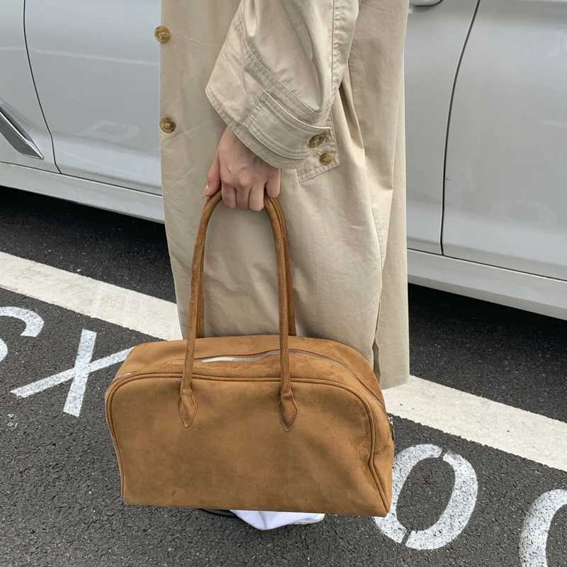 Designer Suede High Capacity Totes Wen Tote Bag Shopper Cmuter Large Shoder Bag Vintage Burgundy Brown Handbag 2025 Autumn Winter Totes J261016