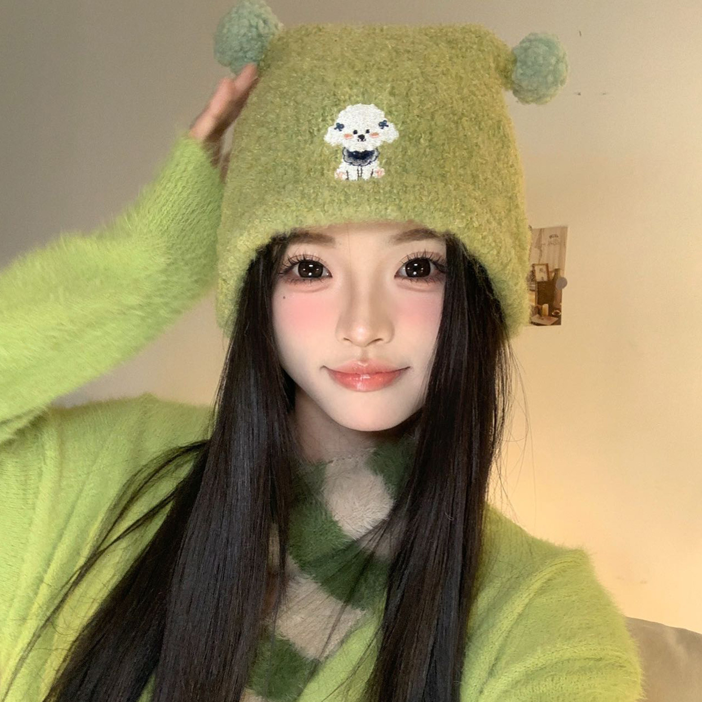 Cute puppy embroidered ear knit for women, autumn and winter warm woolen hat, large head circumference, thickened ear-covering hat