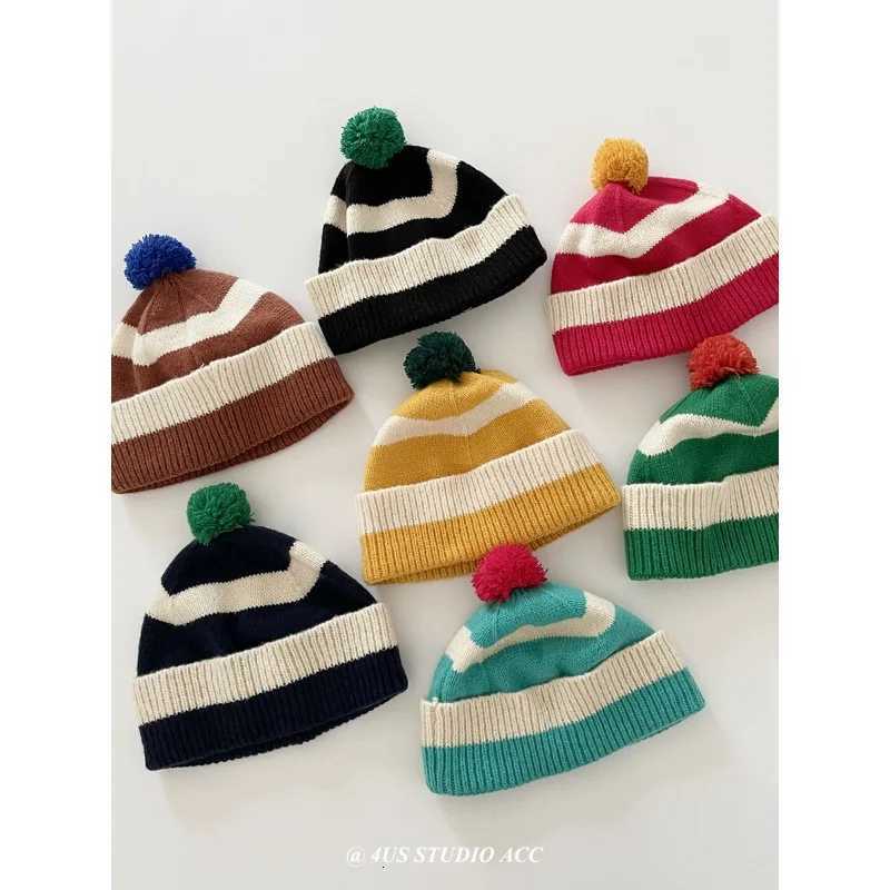 Beanie/Skull Caps Advanced Striped Contrasting Knitted Hat For Women In Autumn And Winter Korean Style Trendy Couple Versatile Woolen Hat Q261017