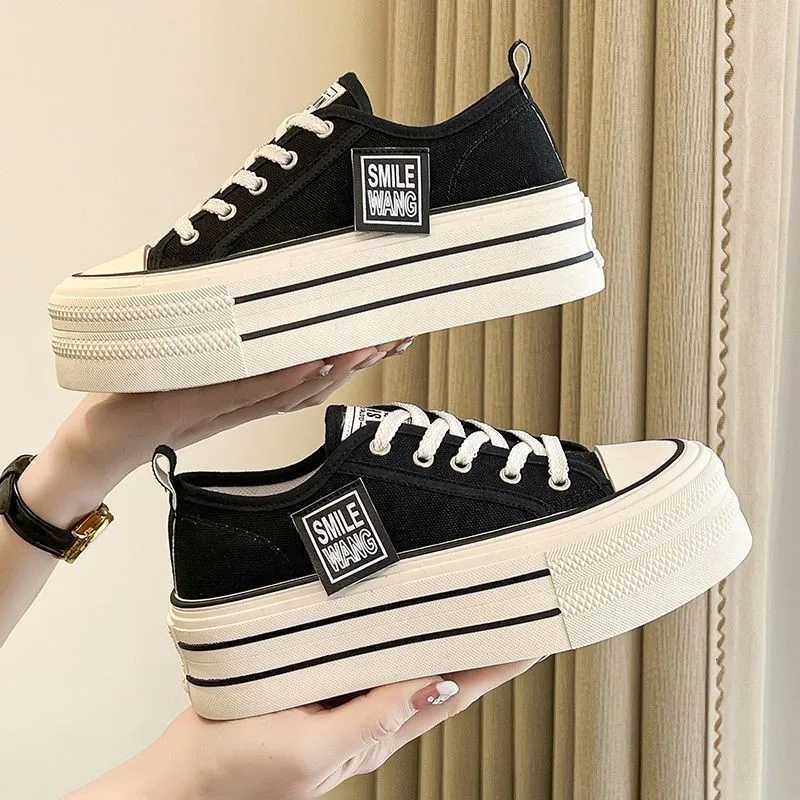 Casual Shoes 2026 New Women's Black Platform Canvas Sneakers Lace-up Comfortable Shoes Fashion Outdoor Multi-functional Sports Canvas Shoes H26