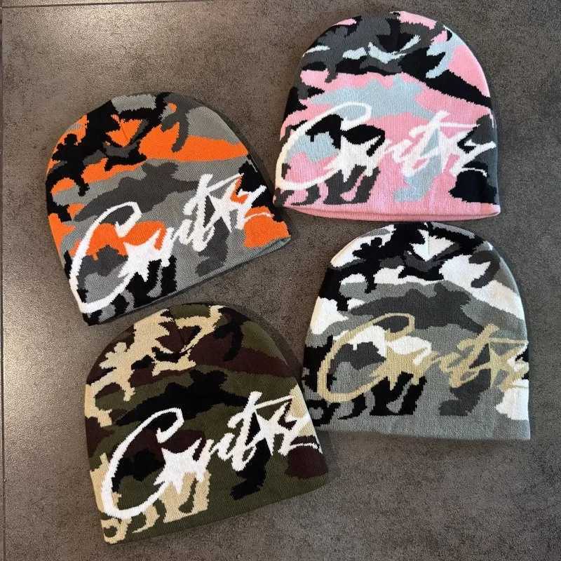 1pc Camouflage Jacquard Knit Beanie Unisex Graffiti Letter Star Pattern Skull Cap HipHop Street Style Warm Winter Knitted Hat S261017HP2B